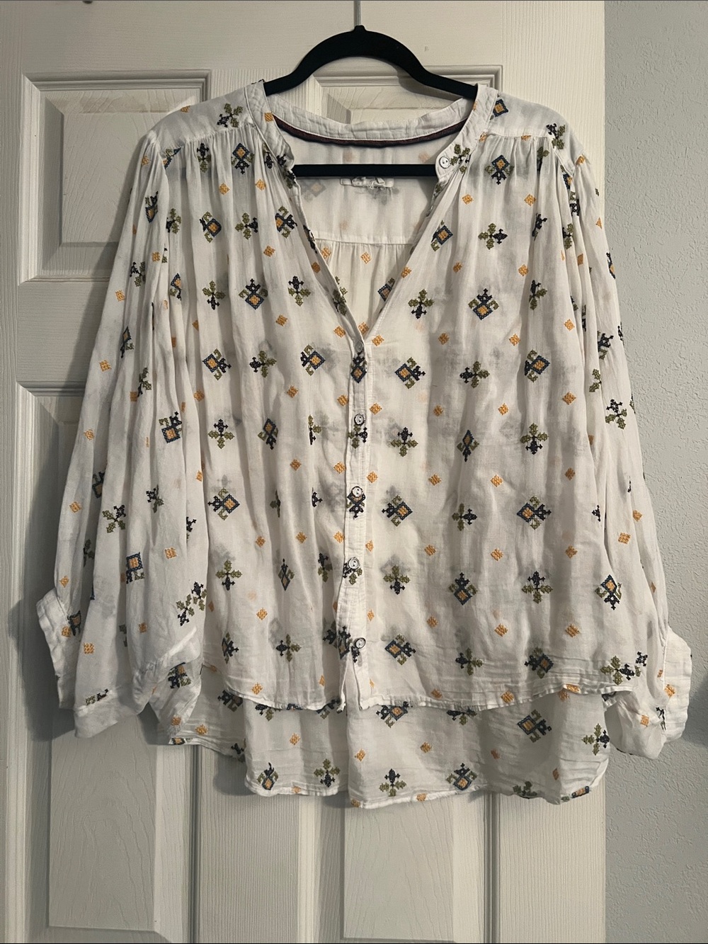 Anthropologie White Printed Button-Front Peasant Blouse
